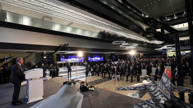 Millî Savunma Bakanı Hulusi Akar, Cumhurbaşkanı Sn. Erdoğan’ın Teşrifleriyle Gerçekleşen “Millî Teknolojiler ve Yeni Yatırımlar Toplu Açılış ve Tanıtım Töreni”nde Konuştu